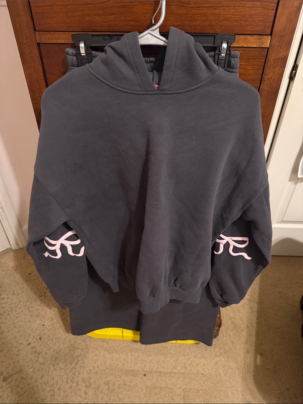 EDIKTED bow sweats ste